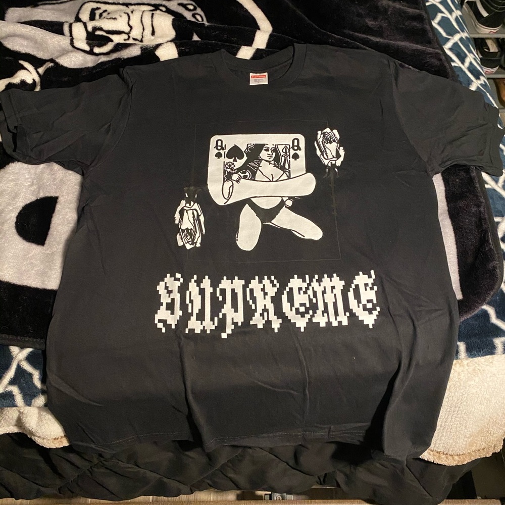 Supreme T-Shirt